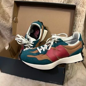 New Balance women’s Lifestyle shoes